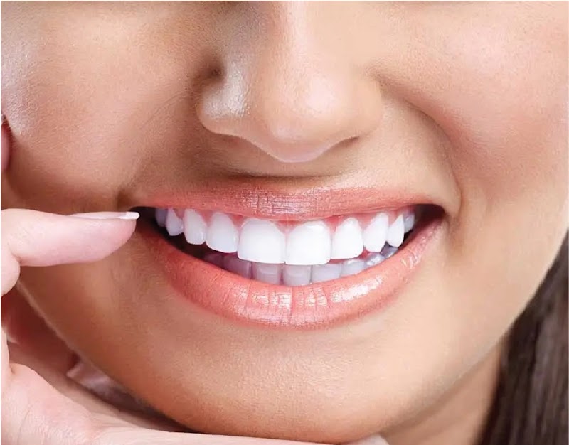 Doctors Walk In Poly Clinic - Satwa, Dubai UAE. - dental clinic in Al Satwa