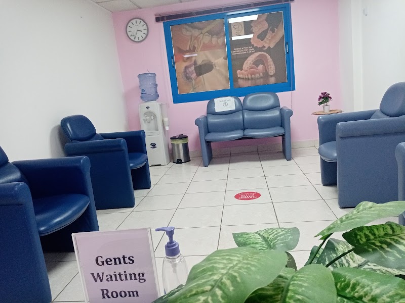 DR ABU HALID DENTAL CLINIC L.L.C - dental clinic in ديرة