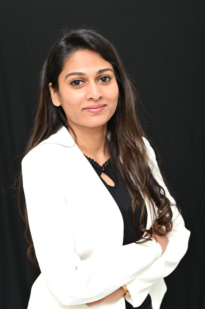 Dr.Christina, Orthodontist - dental clinic in مجمع دبي للاستثمار الأول