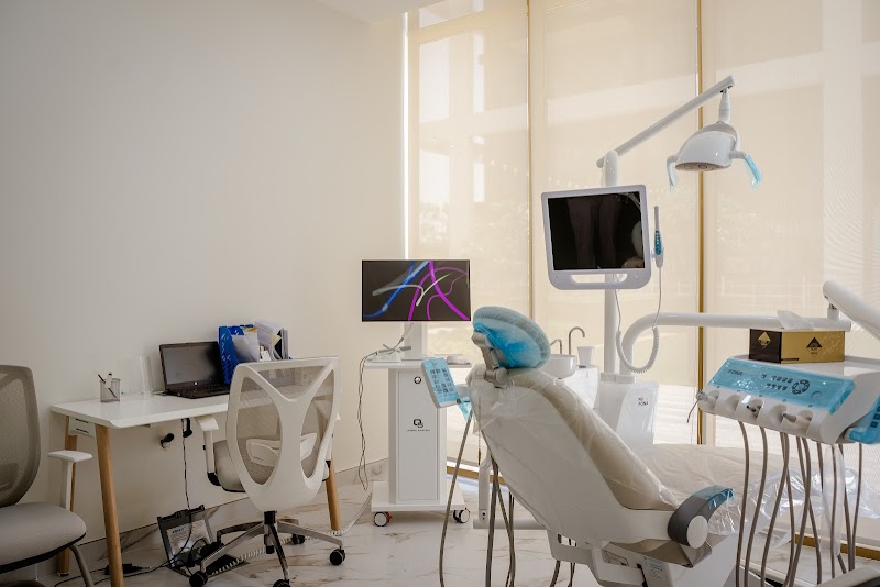Factor Smile Dental Clinic - dental clinic in الوصل