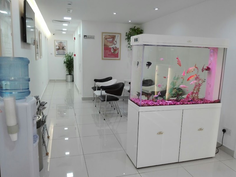 Health Family Clinic- Dubai - dental clinic in الكرامة