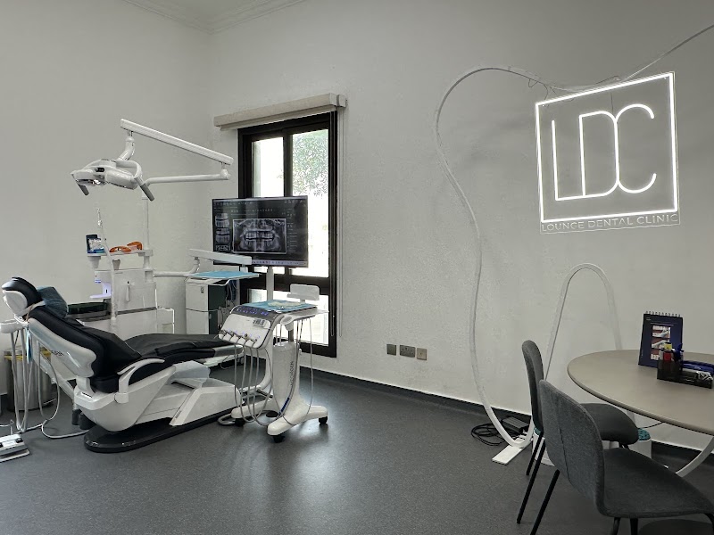 Lounge Dental Clinic - Best Dentist Implant Clinic in Dubai - dental clinic in Al Manara