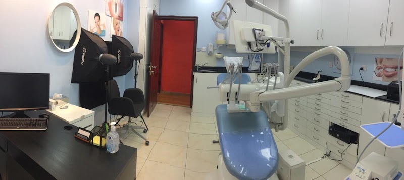 Luxe Dental Clinic - dental clinic in Al Hudaiba