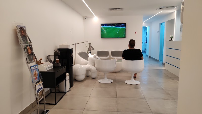 Smile Spa Clinic - dental clinic in Dubai Festival City