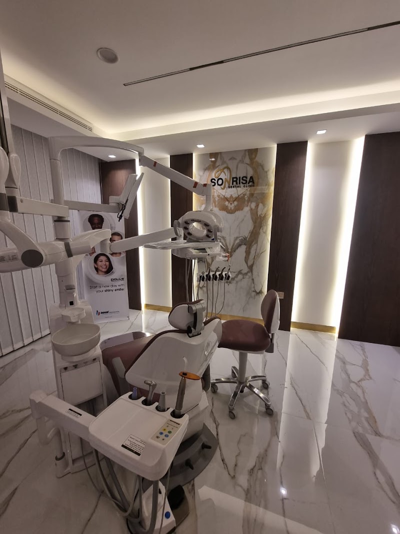 sonrisa clinic - dental clinic in Jumeirah Village Circle