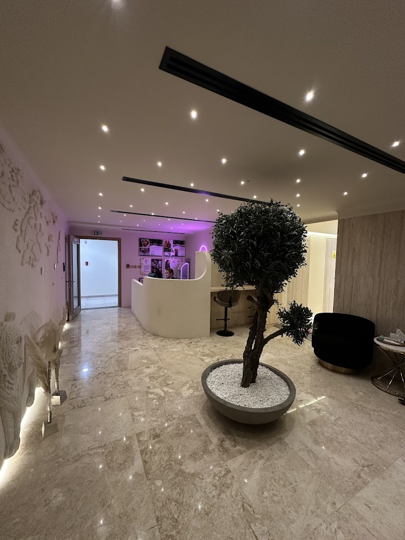 SS Clinica - dental clinic in Mirdif