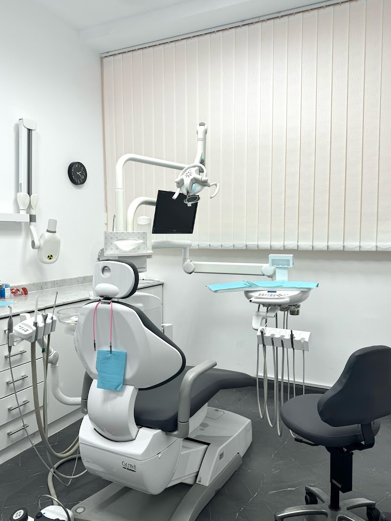 Symbiosis Medical Centre - dental clinic in Cedre Villas