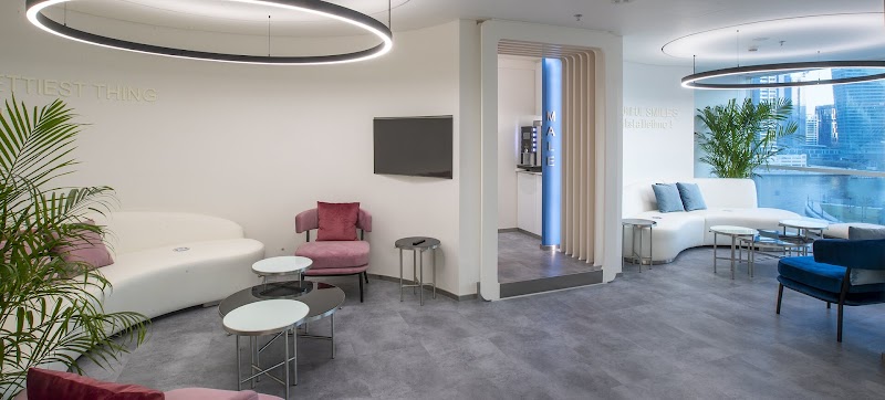 Trio Dental Center - dental clinic in الخليج التجاري