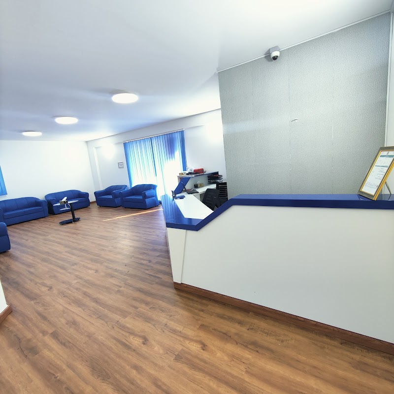 Wow Smile Dental Clinic - dental clinic in الحضيبة