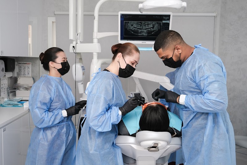 Zieda's Dental Clinic - Jumeirah Beach Road, Dubai - dental clinic in Jumeirah 1